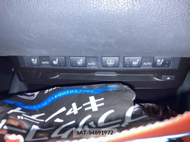 Lexus ES 2019-12 8796452-29