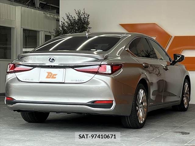 Lexus ES 2021-01 8796449-14