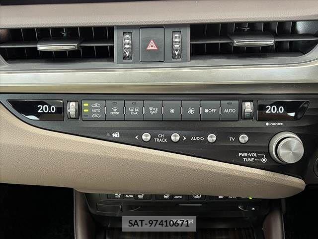 Lexus ES 2021-01 8796449-21