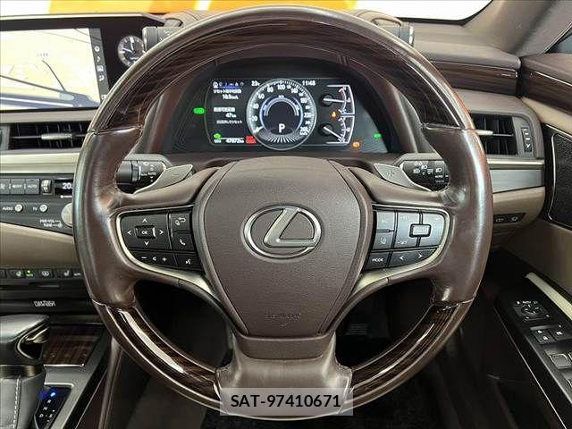 Lexus ES 2021-01 8796449-23