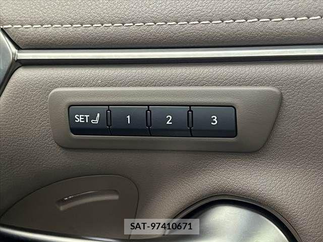 Lexus ES 2021-01 8796449-28