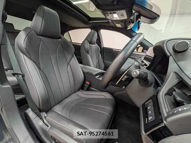 Lexus ES 2023-08 8796447-10