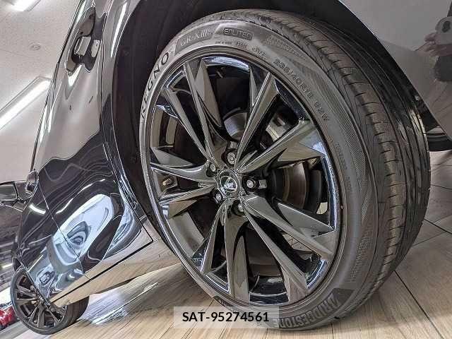 Lexus ES 2023-08 8796447-18