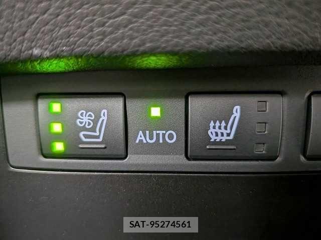 Lexus ES 2023-08 8796447-7