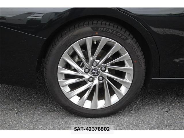 Lexus ES 2023-01 8796446-16