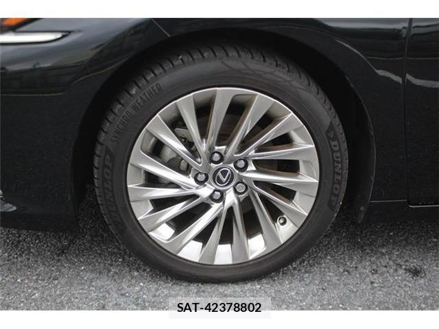 Lexus ES 2023-01 8796446-17