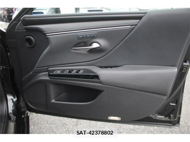 Lexus ES 2023-01 8796446-25