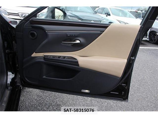Lexus ES 2020-01 8796451-17