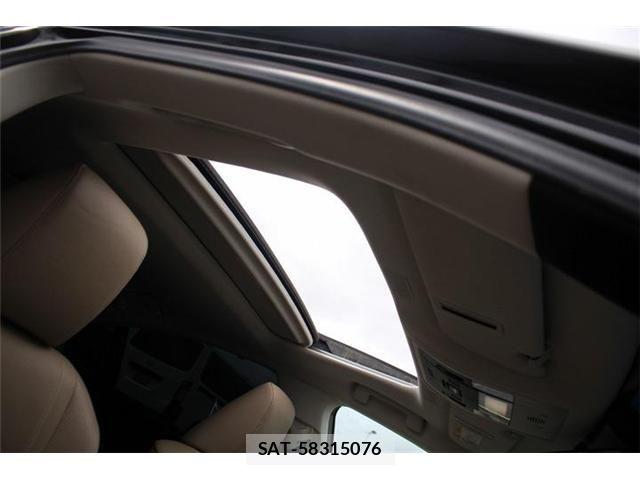 Lexus ES 2020-01 8796451-3
