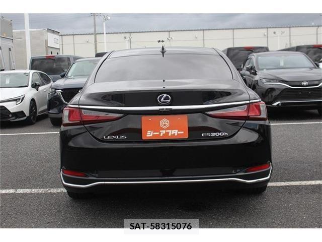 Lexus ES 2020-01 8796451-7