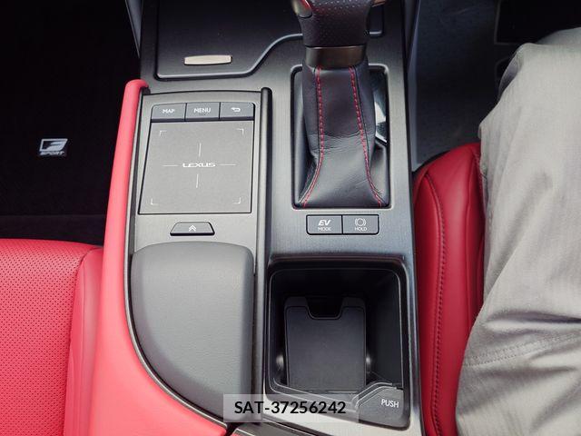 Lexus ES 2021-08 8849567-18