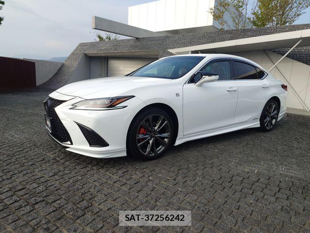 Lexus ES 2021-08 8849567-1