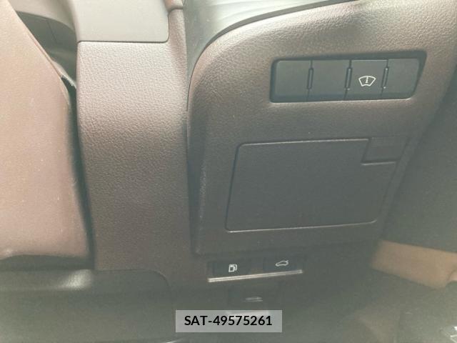 Lexus ES 2018-12 8849566-19