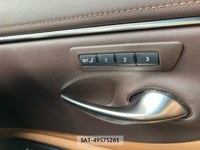 Lexus ES 2018-12 8849566-20