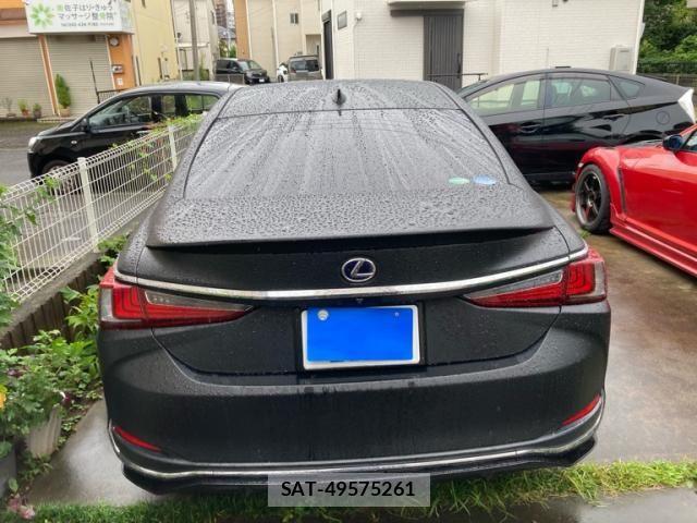 Lexus ES 2018-12 8849566-3