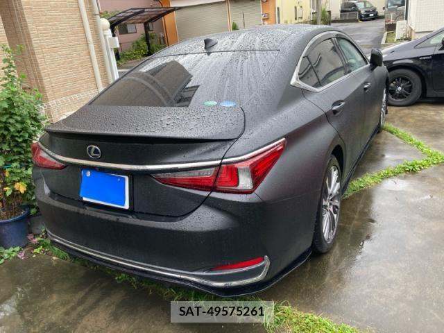 Lexus ES 2018-12 8849566-4