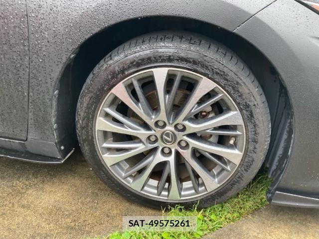 Lexus ES 2018-12 8849566-6