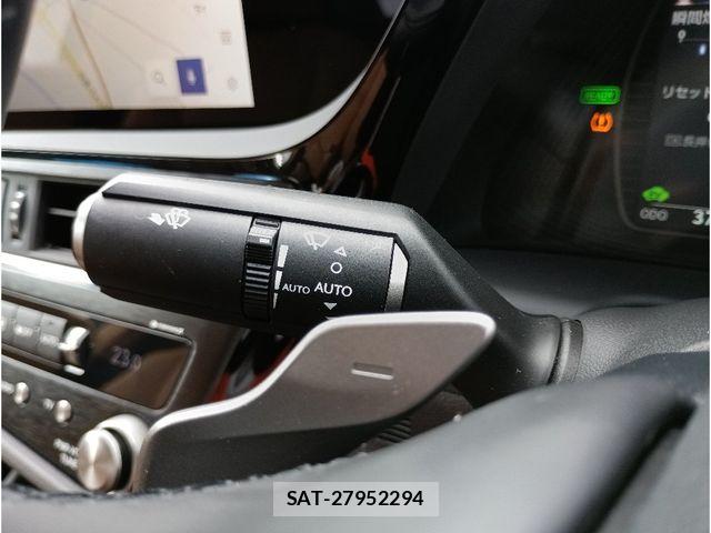 Lexus ES 2023-08 8880469-23