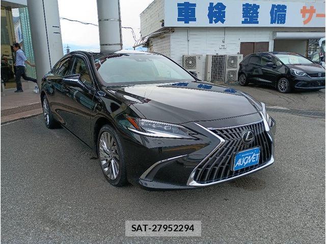 Lexus ES 2023-08 8880469-6