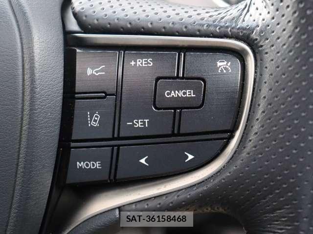 Lexus ES 2018-10 8880468-14