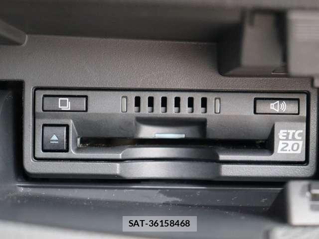 Lexus ES 2018-10 8880468-15
