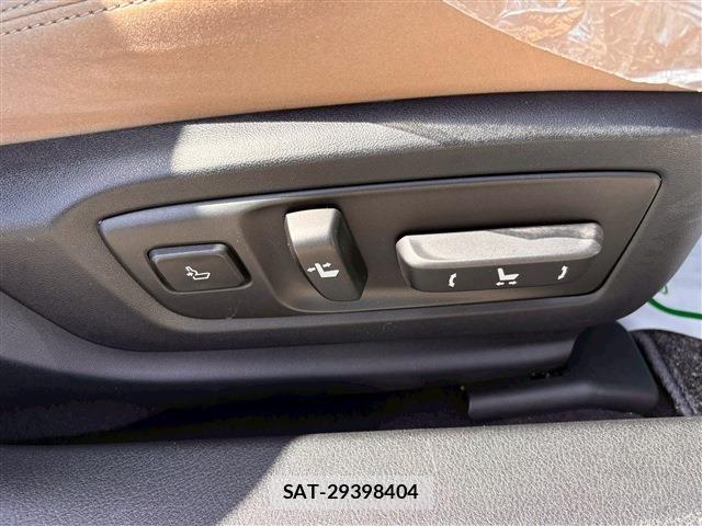 Lexus GS 2017-07 6907656-19