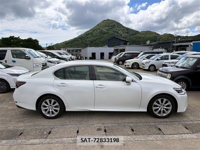 Lexus GS 2017-06 7272220-14