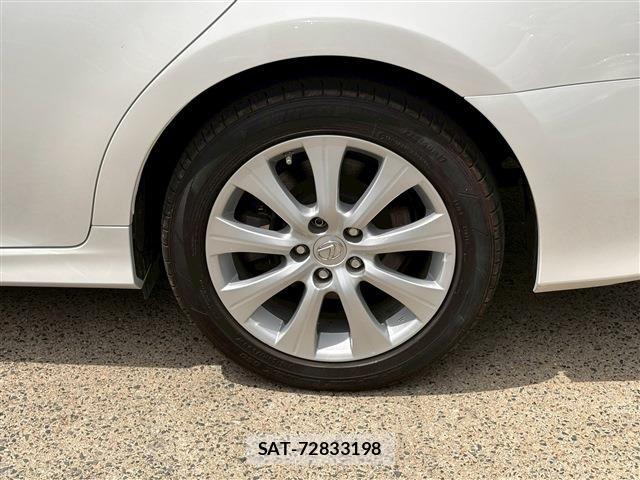 Lexus GS 2017-06 7272220-15