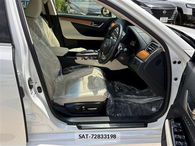Lexus GS 2017-06 7272220-17