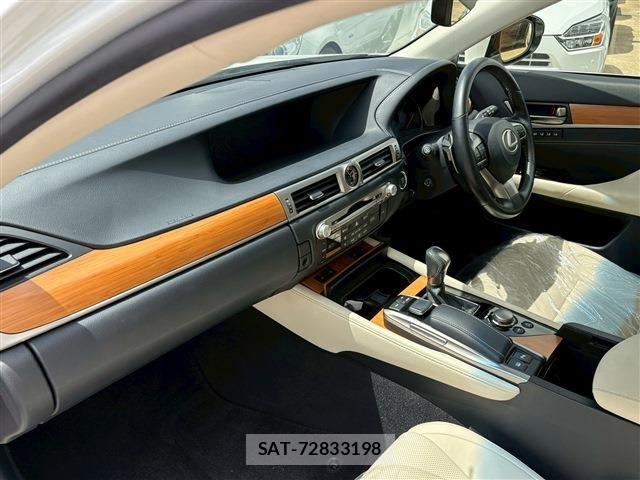 Lexus GS 2017-06 7272220-3