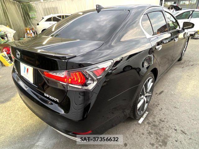 Lexus GS 2017-03 8666381-16