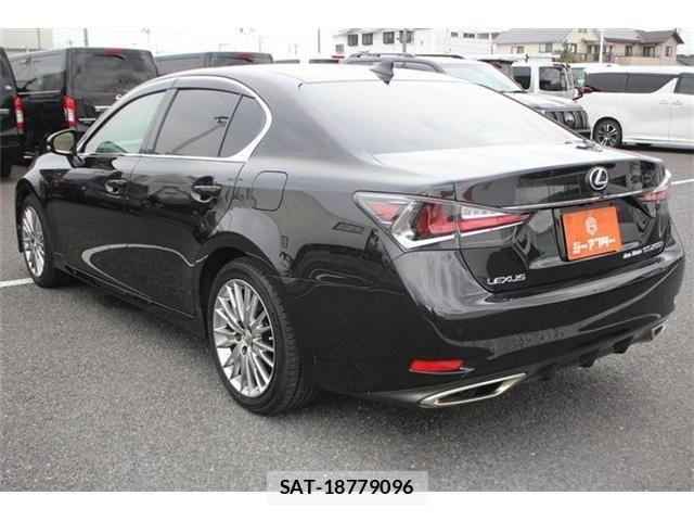 Lexus GS 2017-06 8743372-10