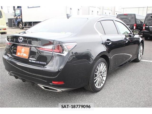 Lexus GS 2017-06 8743372-12