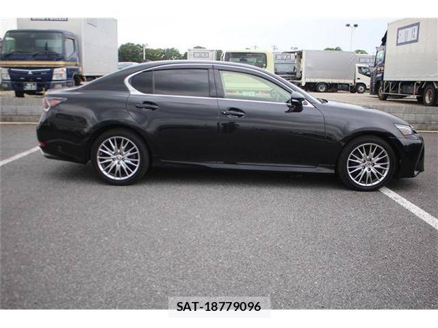 Lexus GS 2017-06 8743372-13