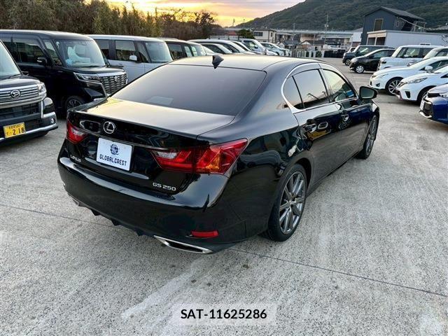 Lexus GS 2014-10 2099901-10