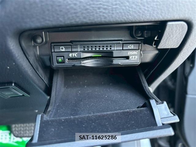 Lexus GS 2014-10 2099901-16