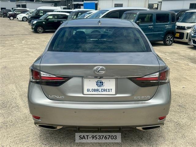 Lexus GS 2016-03 7501251-12