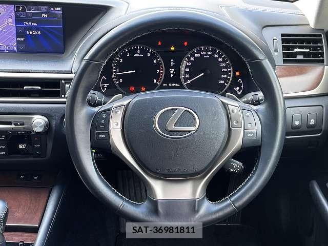 Lexus GS 2012-07 8208343-4