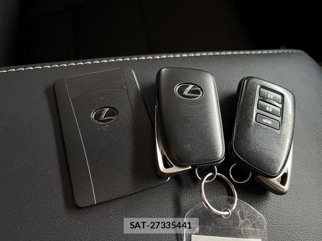 Lexus GS 2016-03 8208344-18