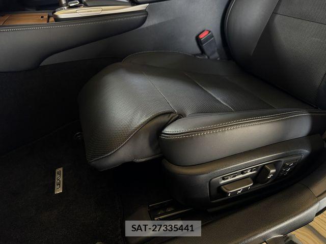 Lexus GS 2016-03 8208344-23