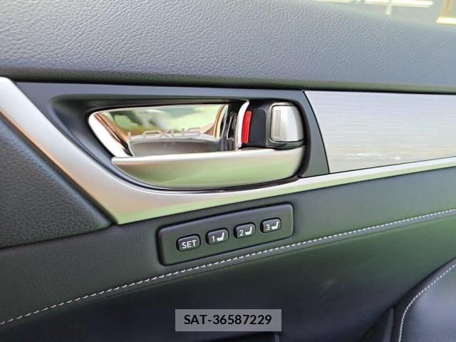 Lexus GS 2012-11 8366703-15