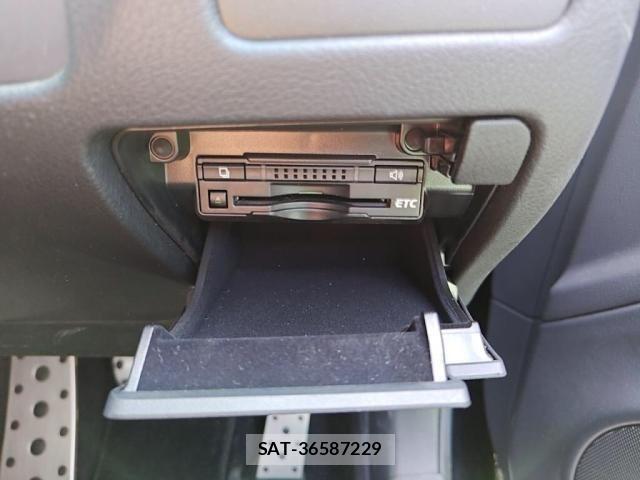 Lexus GS 2012-11 8366703-16