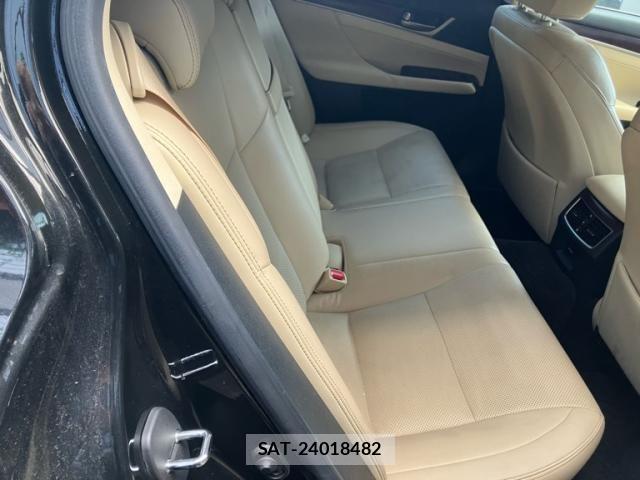 Lexus GS 2013-02 8743375-10