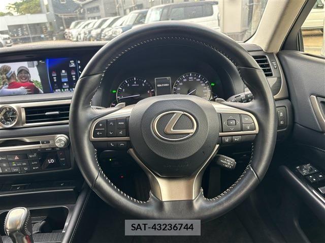 Lexus GS 2018-07 8366706-26