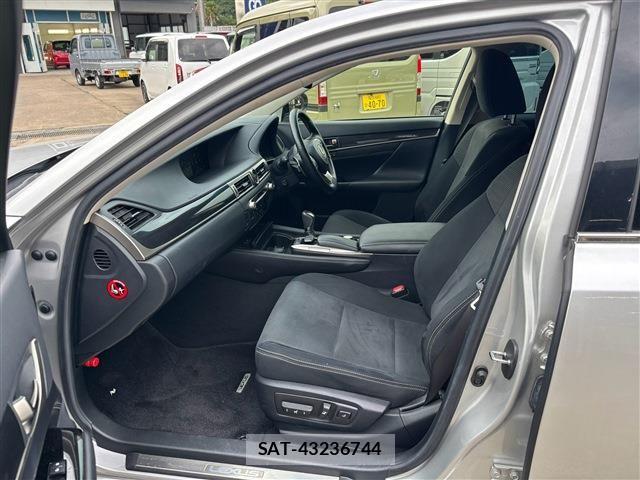 Lexus GS 2018-07 8366706-4