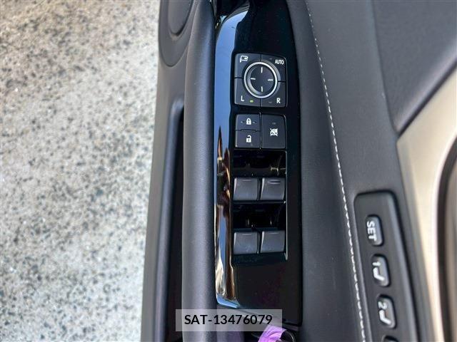 Lexus GS 2015-10 1319688-13