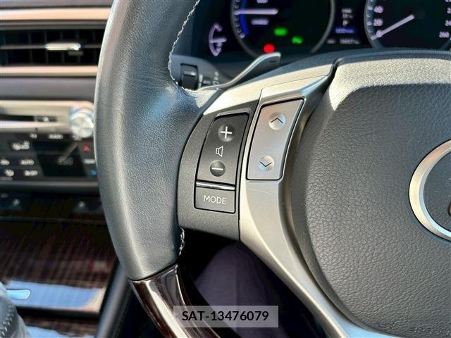Lexus GS 2015-10 1319688-24