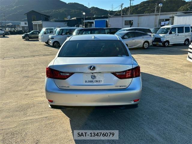 Lexus GS 2015-10 1319688-8