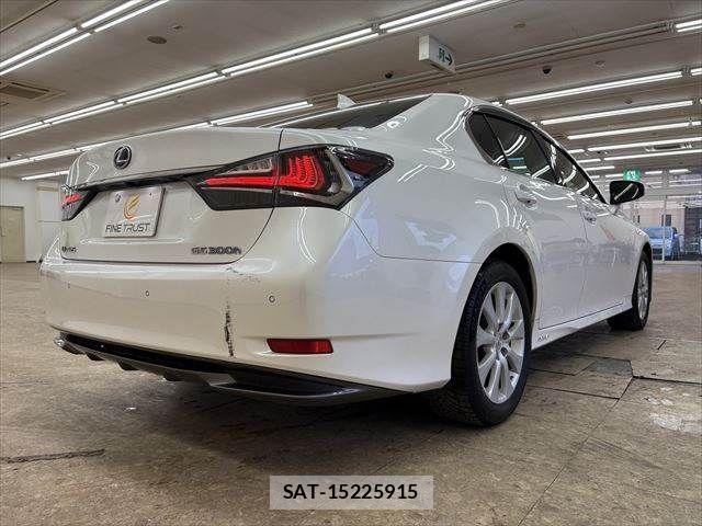Lexus GS 2018-01 3674421-17