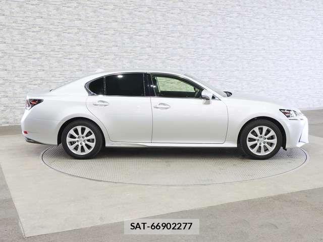Lexus GS 2016-05 4754984-12